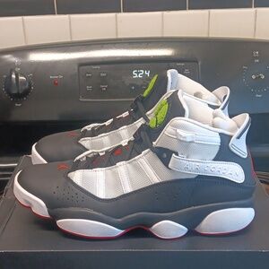 Jordan six rings (he got game) size 9.5M